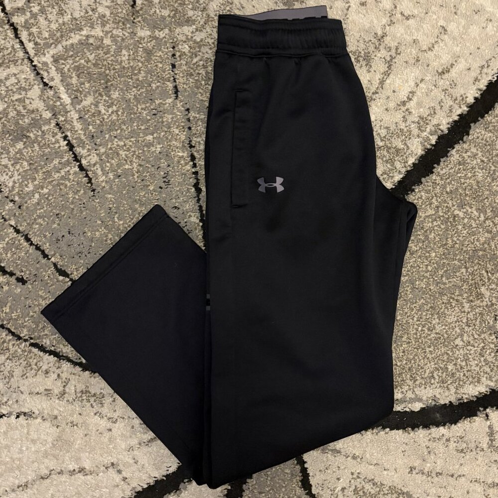 Men's Size Medium UA Athletic Pants